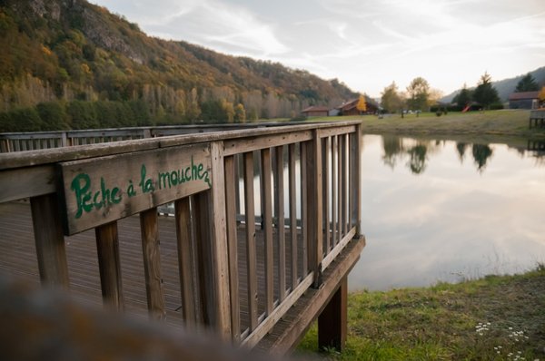 Top 10 des Campings Familiaux en Auvergne pour des Vacances Inoubliables